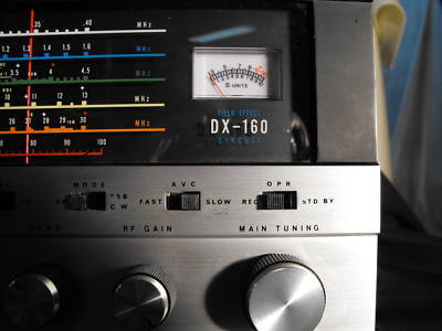 Realistic dx-160 shortwave receiver with speaker