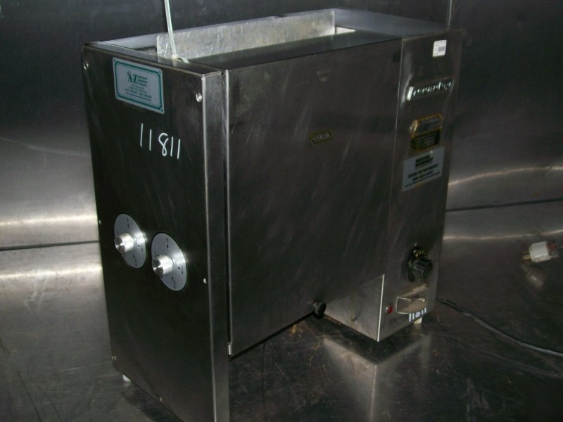 Roundup vct-1000 vertical toaster