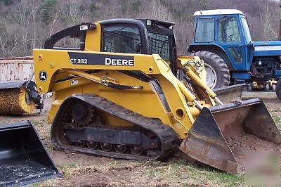 Skid steer track loader john deere CT332