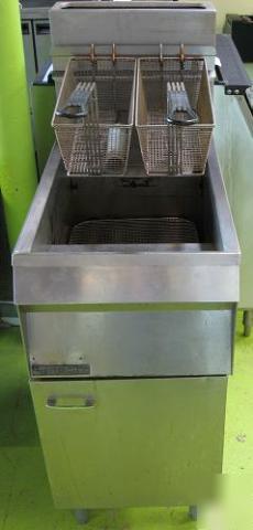 Jcp pitco frialator 35LB capacity gas deep fryer 14S