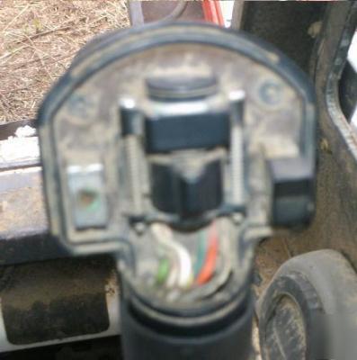 T-200 bobcat skid steer tracked with buckets