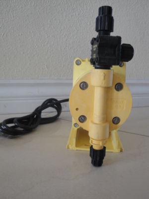 Lmi milton roy P141-351TI metering pump