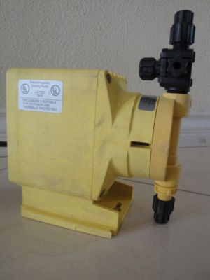 Lmi milton roy P141-351TI metering pump