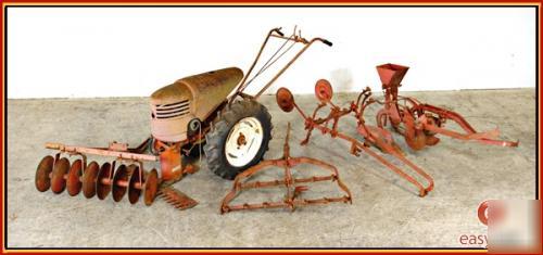 Antique david bradley 917.5751 garden tractor (1946-49)
