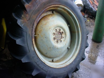 8N-naa ford tractor 11.2-28 tire-rim-center ford 8N-naa