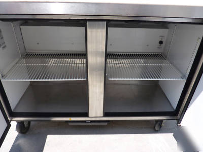 True TSSU48-18M-b sandwich prep table,used,perfect, 