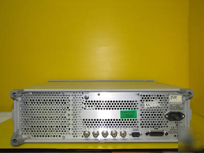 Agilent /hp E4422B 4GHZ esg-a cw rf signal generator