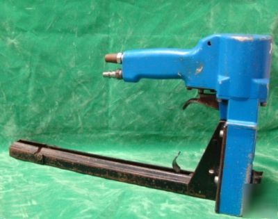 Pneumatic box carton stapler josef kihlberg 561-15