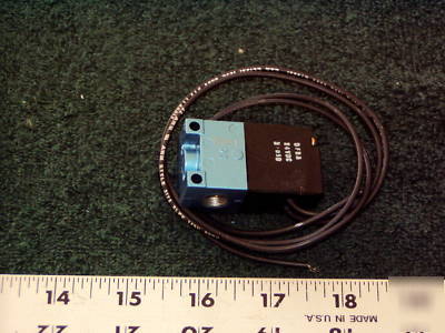 Lot of (3) mac 35A-aaa-dfba-1BA solenoid valves 24VNIB