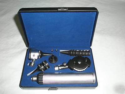 Ophthalmoscope / otoscope diagnostic set w/warranty 