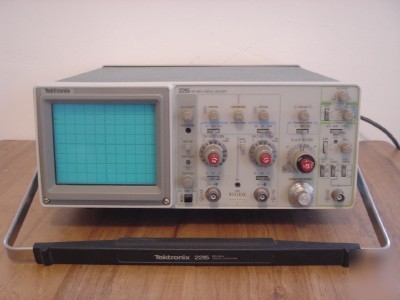 Tektronix 2215 2 channel 60 mhz oscilloscope