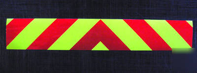 Self adhesive chevrons reflective + fluorescent 2000MM