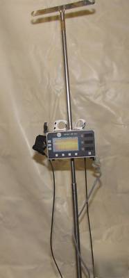 Vasotrack apm 205A bp monitor, sensor and stand